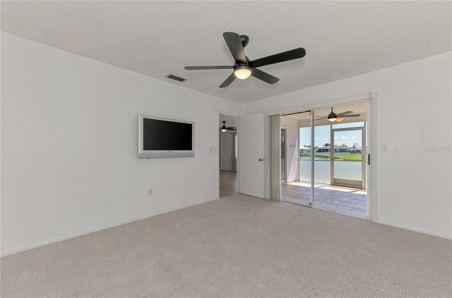 31 OAKLAND HILLS COURT, Rotonda West, FL 33947