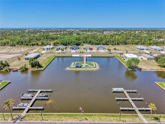 31 OAKLAND HILLS COURT, Rotonda West, FL 33947