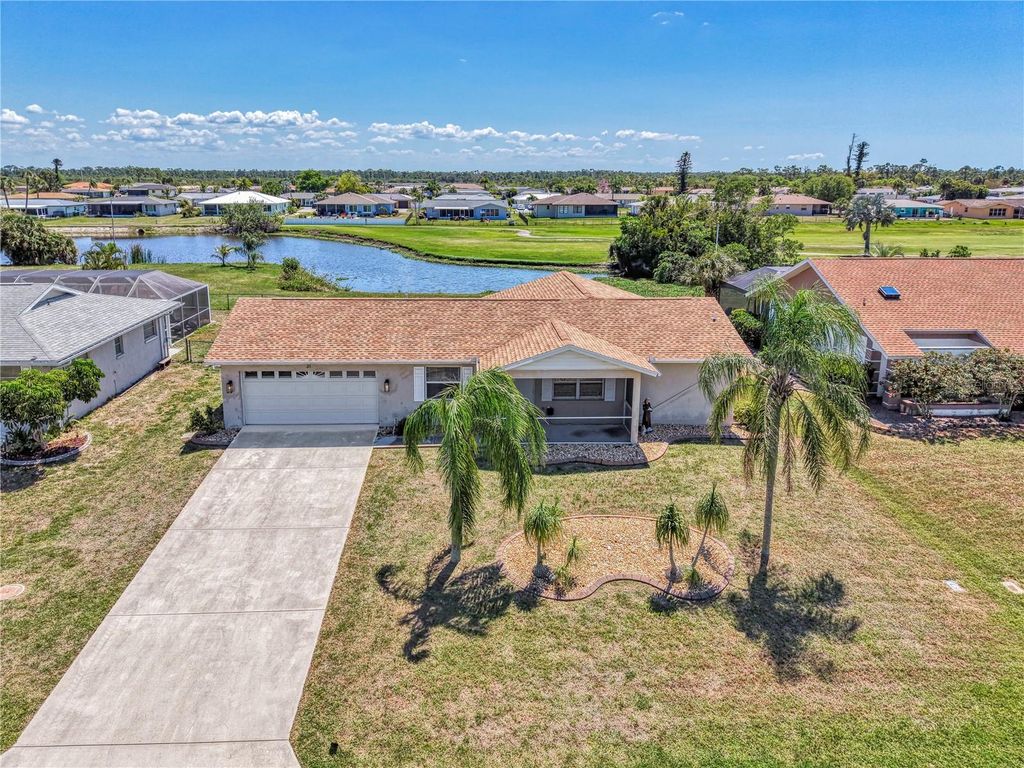 31 OAKLAND HILLS COURT, Rotonda West, FL 33947