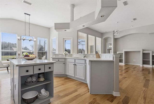 23518 OAK PRAIRIE CIRCLE, Sorrento, FL 32776