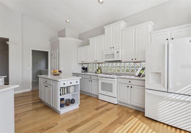 23518 OAK PRAIRIE CIRCLE, Sorrento, FL 32776