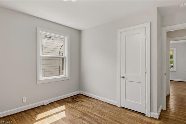 401 S Sunset Drive, Winston-salem, NC 27103