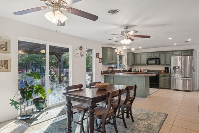 1202 Hopkins Drive, Denton, TX 76205