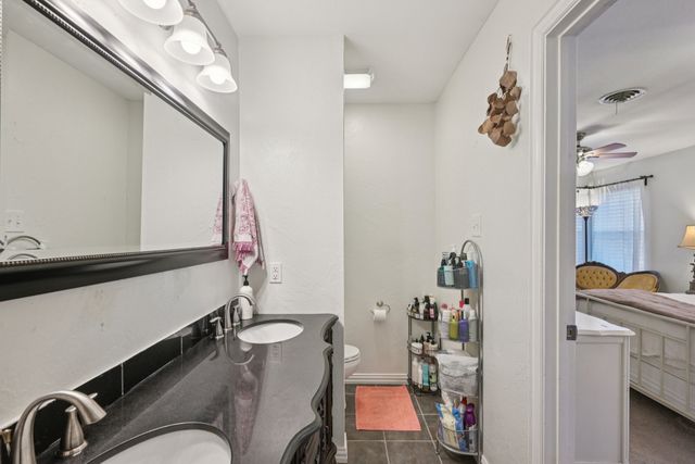 1202 Hopkins Drive, Denton, TX 76205