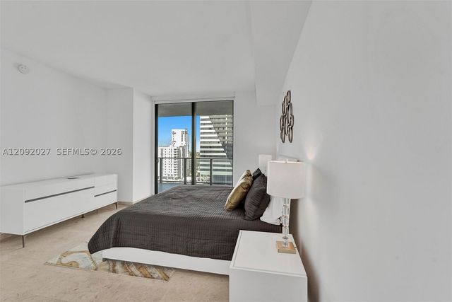 88 SW 7th St 910, Miami, FL 33130