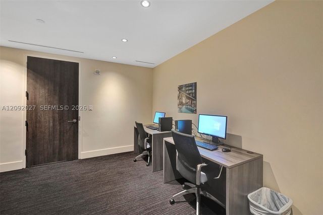 88 SW 7th St 910, Miami, FL 33130
