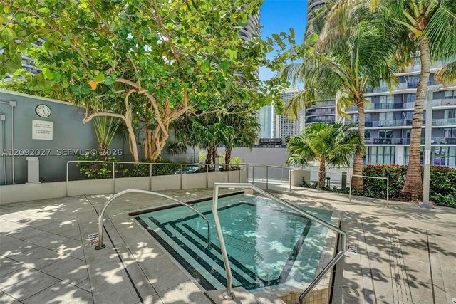 88 SW 7th St 910, Miami, FL 33130