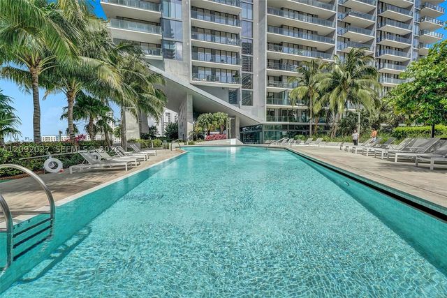 88 SW 7th St 910, Miami, FL 33130