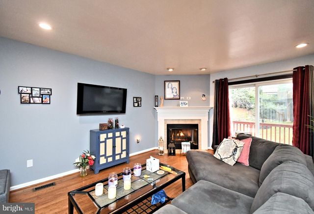 123 SHOAL CREEK DR, Blue Bell, PA 19422