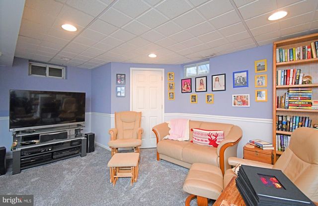 123 SHOAL CREEK DR, Blue Bell, PA 19422