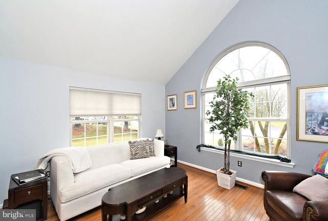 123 SHOAL CREEK DR, Blue Bell, PA 19422