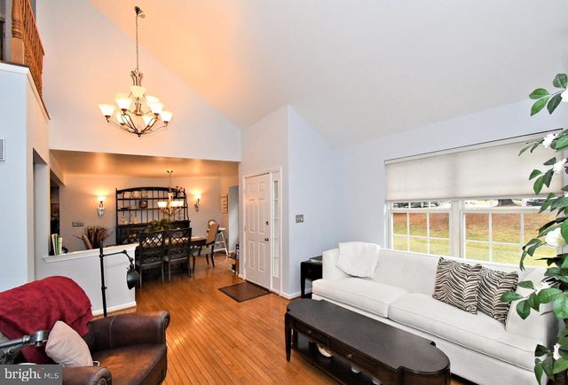 123 SHOAL CREEK DR, Blue Bell, PA 19422