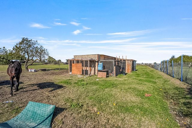 633 W Greenway Ave, Turlock, CA 95380