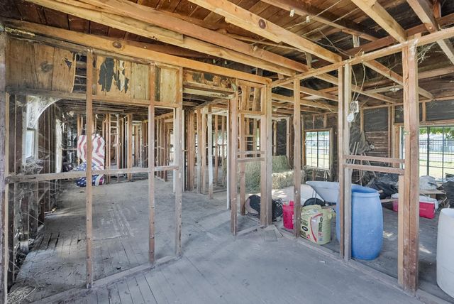 633 W Greenway Ave, Turlock, CA 95380