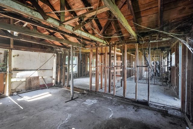 633 W Greenway Ave, Turlock, CA 95380