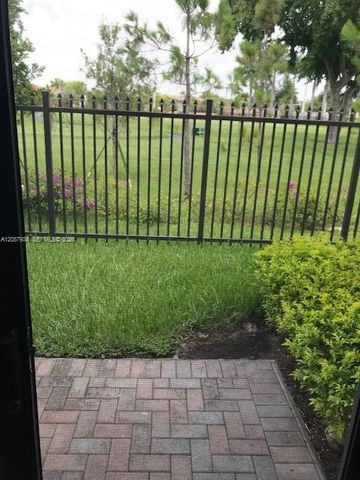317 NE 194th Lane 317, Miami, FL 33179