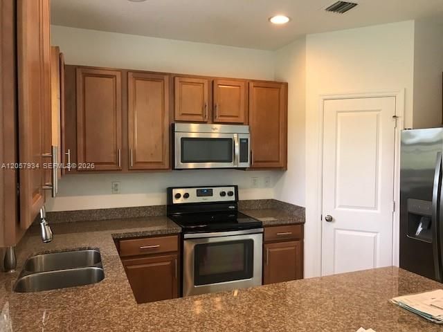 317 NE 194th Lane 317, Miami, FL 33179