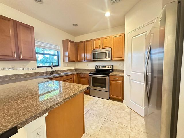 317 NE 194th Lane 317, Miami, FL 33179
