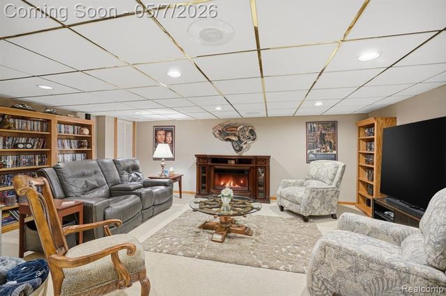 42626 Christina Drive, Sterling Heights, MI 48313