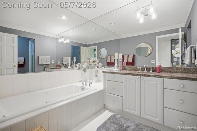 42626 Christina Drive, Sterling Heights, MI 48313