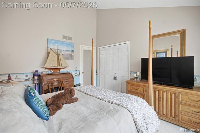 42626 Christina Drive, Sterling Heights, MI 48313