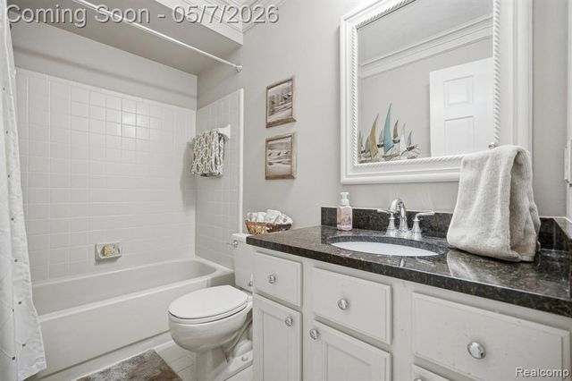 42626 Christina Drive, Sterling Heights, MI 48313