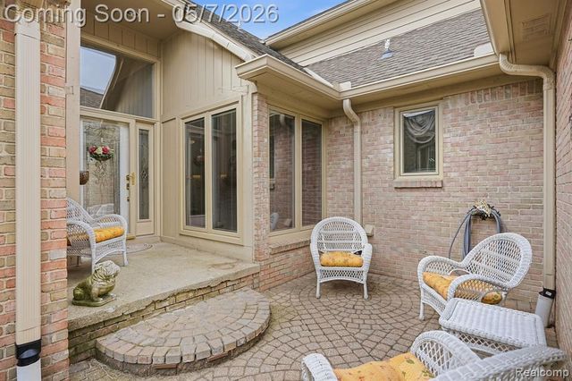 42626 Christina Drive, Sterling Heights, MI 48313