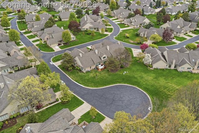 42626 Christina Drive, Sterling Heights, MI 48313