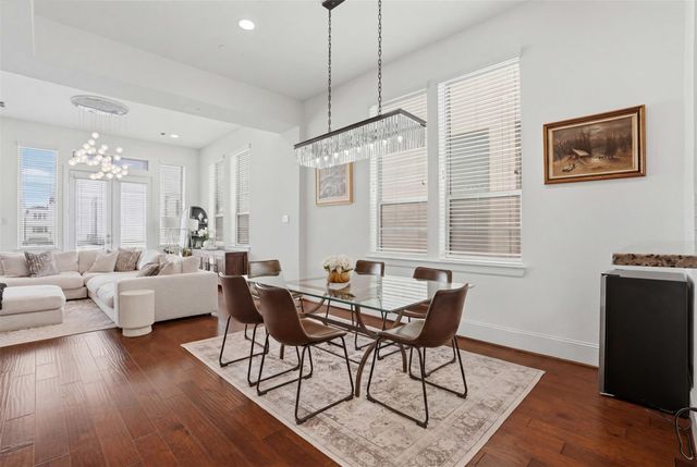 2106 Radcliffe Street, Houston, TX 77007