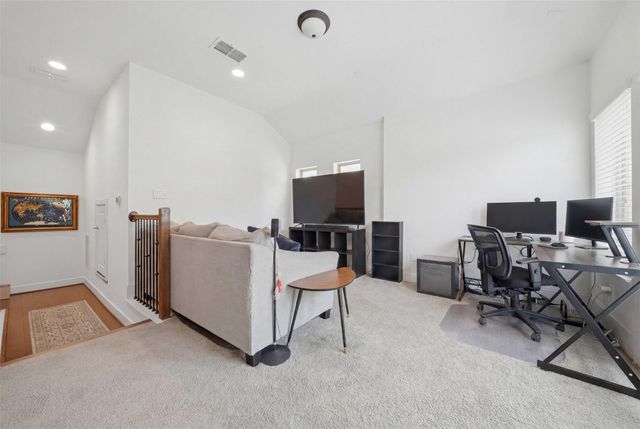 2106 Radcliffe Street, Houston, TX 77007