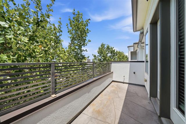 2106 Radcliffe Street, Houston, TX 77007