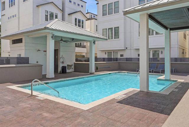 2106 Radcliffe Street, Houston, TX 77007