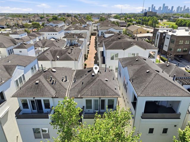 2106 Radcliffe Street, Houston, TX 77007