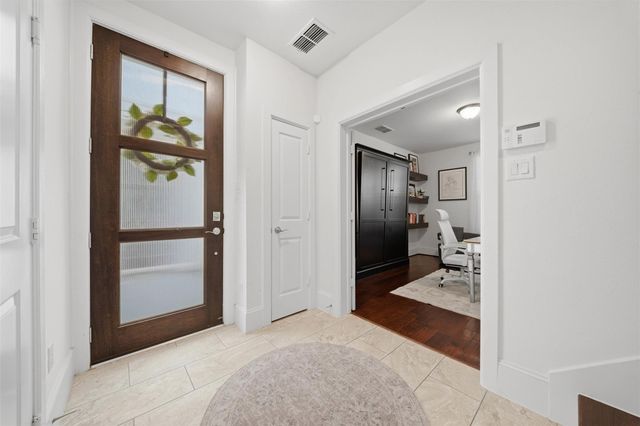 2106 Radcliffe Street, Houston, TX 77007