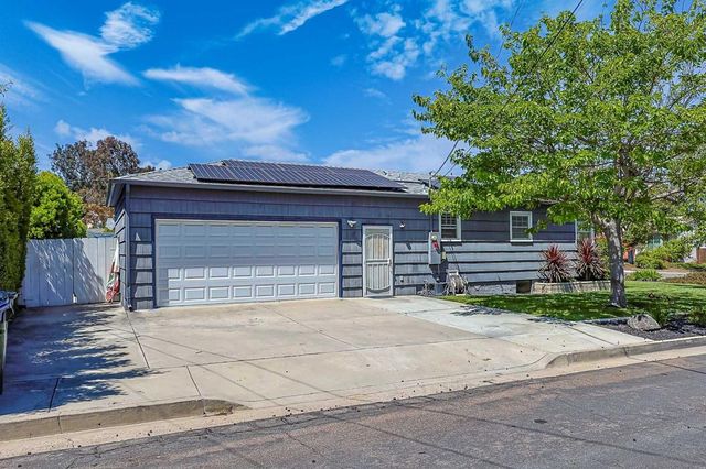 5010 Randlett Dr, San Diego, CA 91942