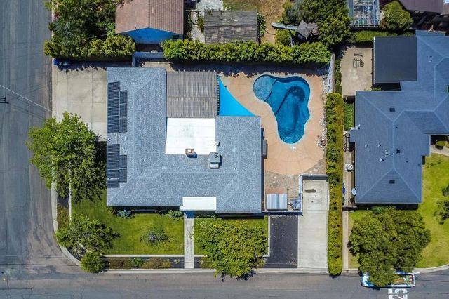 5010 Randlett Dr, San Diego, CA 91942