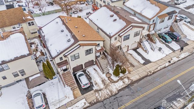 292 Pershing Avenue, Carteret, NJ 07008