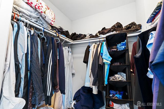 292 Pershing Avenue, Carteret, NJ 07008