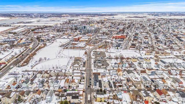 292 Pershing Avenue, Carteret, NJ 07008