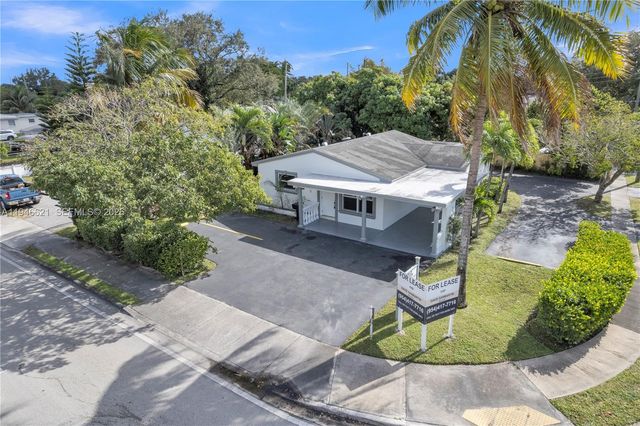 5820 Sheridan St, Hollywood, FL 33021