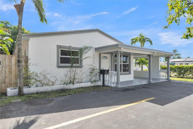 5820 Sheridan St, Hollywood, FL 33021