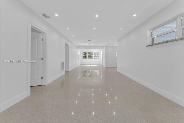 5820 Sheridan St, Hollywood, FL 33021