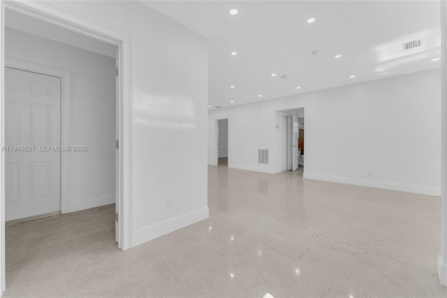 5820 Sheridan St, Hollywood, FL 33021