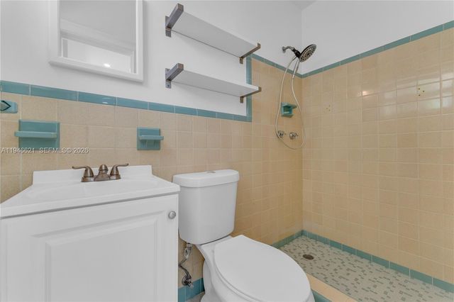 5820 Sheridan St, Hollywood, FL 33021