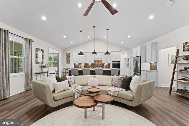 15059 FALLEN OAKS PL, Gainesville, VA 20155