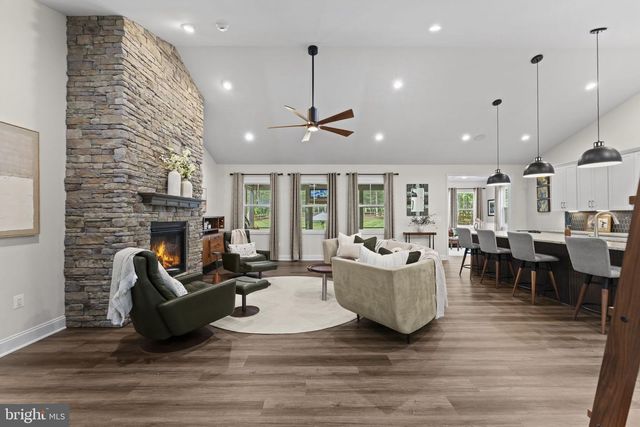 15059 FALLEN OAKS PL, Gainesville, VA 20155
