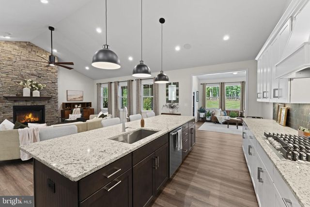 15059 FALLEN OAKS PL, Gainesville, VA 20155