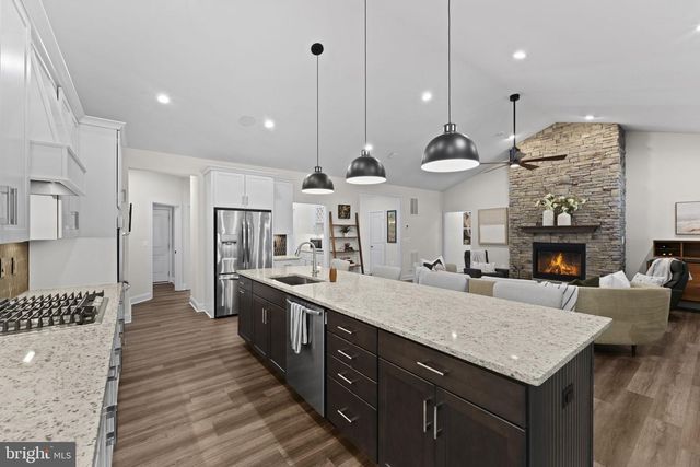 15059 FALLEN OAKS PL, Gainesville, VA 20155