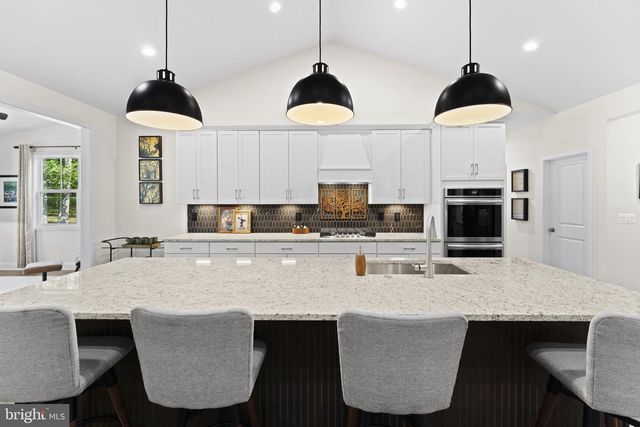15059 FALLEN OAKS PL, Gainesville, VA 20155