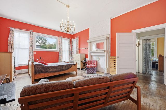 707 W 4th Street, Greenville, NC 27834